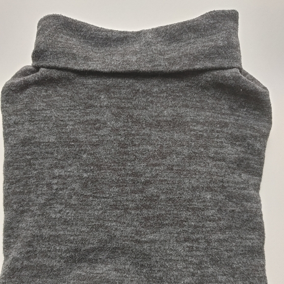 Charcoal turtleneck | H&M - Picture 1 of 3